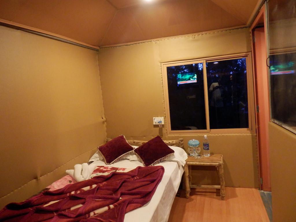 Green Garden Cottage Thekkady Kamer foto