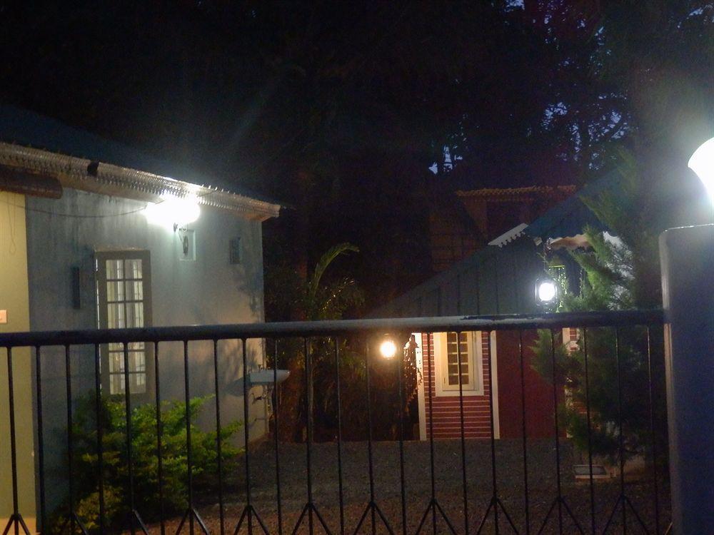 Green Garden Cottage Thekkady Buitenkant foto