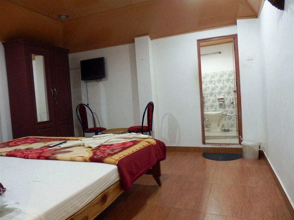 Green Garden Cottage Thekkady Buitenkant foto