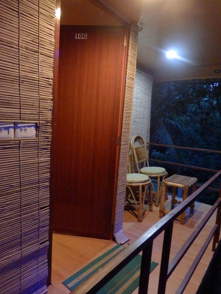 Green Garden Cottage Thekkady Buitenkant foto