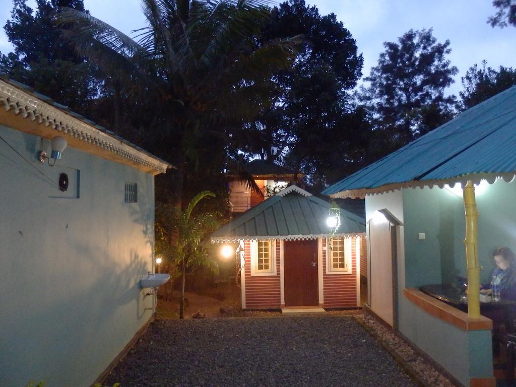Green Garden Cottage Thekkady Buitenkant foto