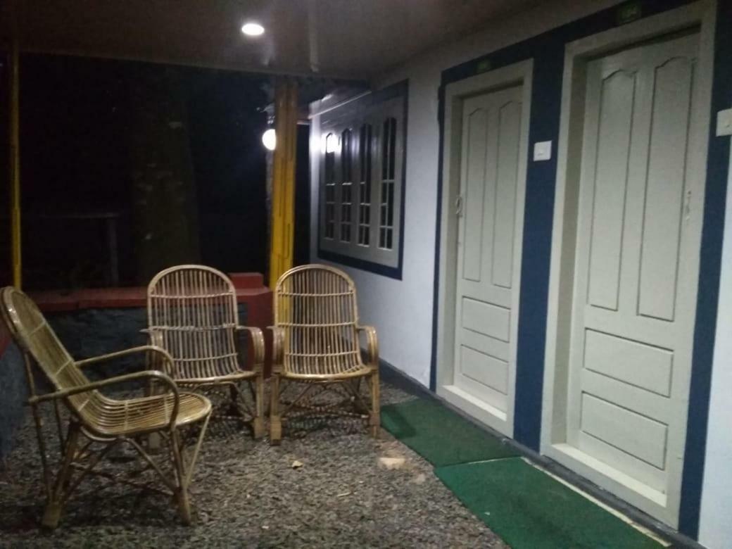 Green Garden Cottage Thekkady Buitenkant foto